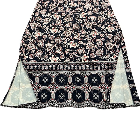❤️🤍💙 Talbots Maxi Skirt | Size XS | Floral | Red, White & Blue | Stretchy - Picture 3 of 7